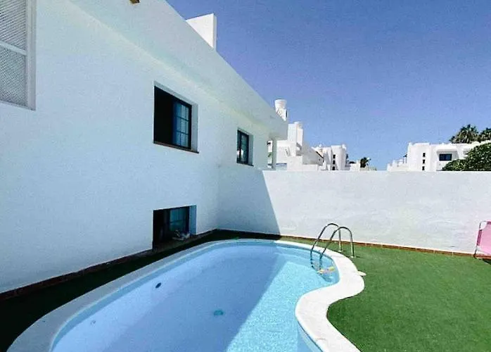 Long Surf House קורלחו