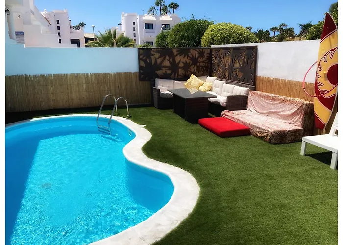 אכסניה Long Surf House